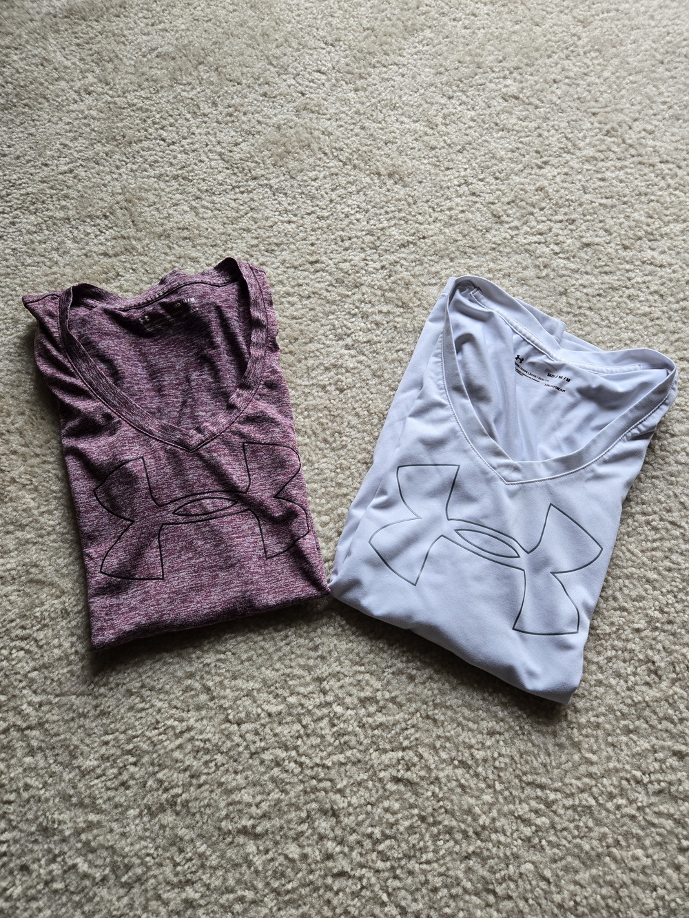 Under Armour Women’s V-Neck Logo Active Top - Plum and White